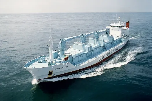 Iberian Reefer at sea